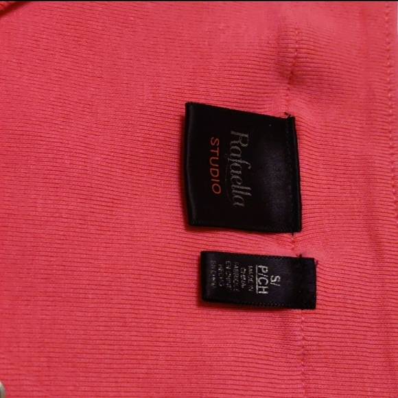 Woman's Pink Designer V Neck Tank Top - Picture 5 of 5